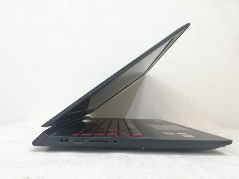 لپتاپ استوک Lenovo Y700